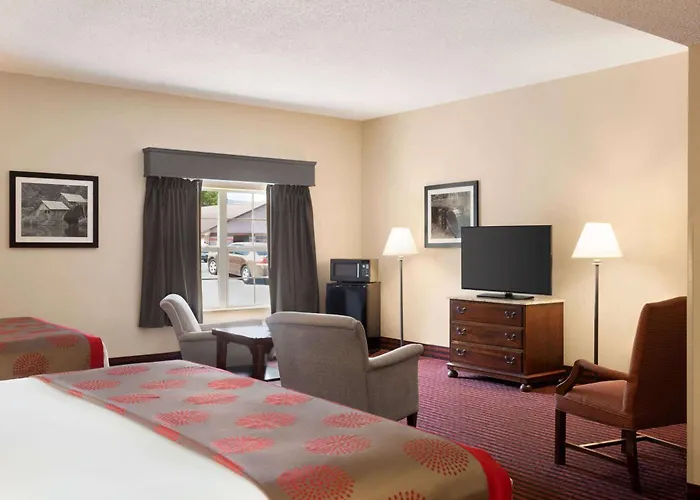 Ramada By Wyndham Pigeon Forge North